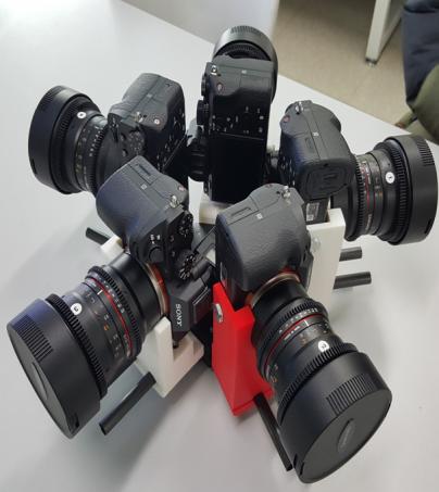 여러 방향을 담는 VR360 카메라 구성 · 2019년 자료 수록